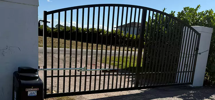 Driveway Fence Repair Layton