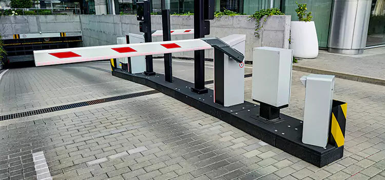 Custom Gate Design & Integration Layton